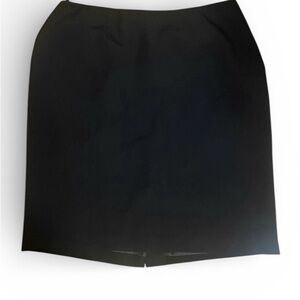 Jones Studio Black Skirt – Fully Lined - 16W - Elastic Waist